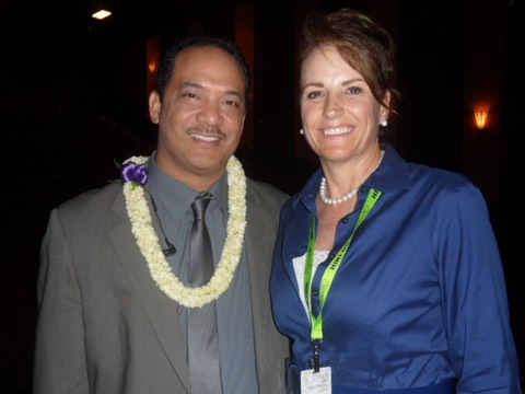 Makana Aloha President, Jami Burks and local news reporter Billy V at the 2015 Hiki No awards